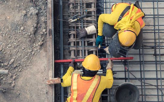 construction-workers-arial-view